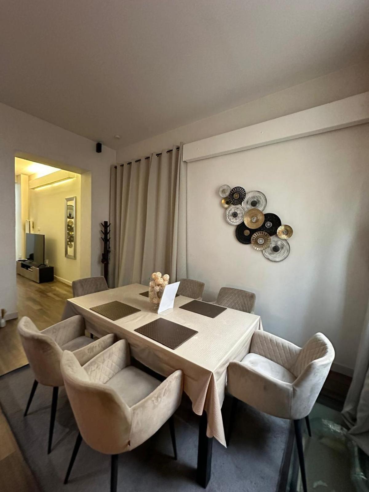 Les Champs Elysees-125M2 Modern And Spacious Paris Eksteriør billede