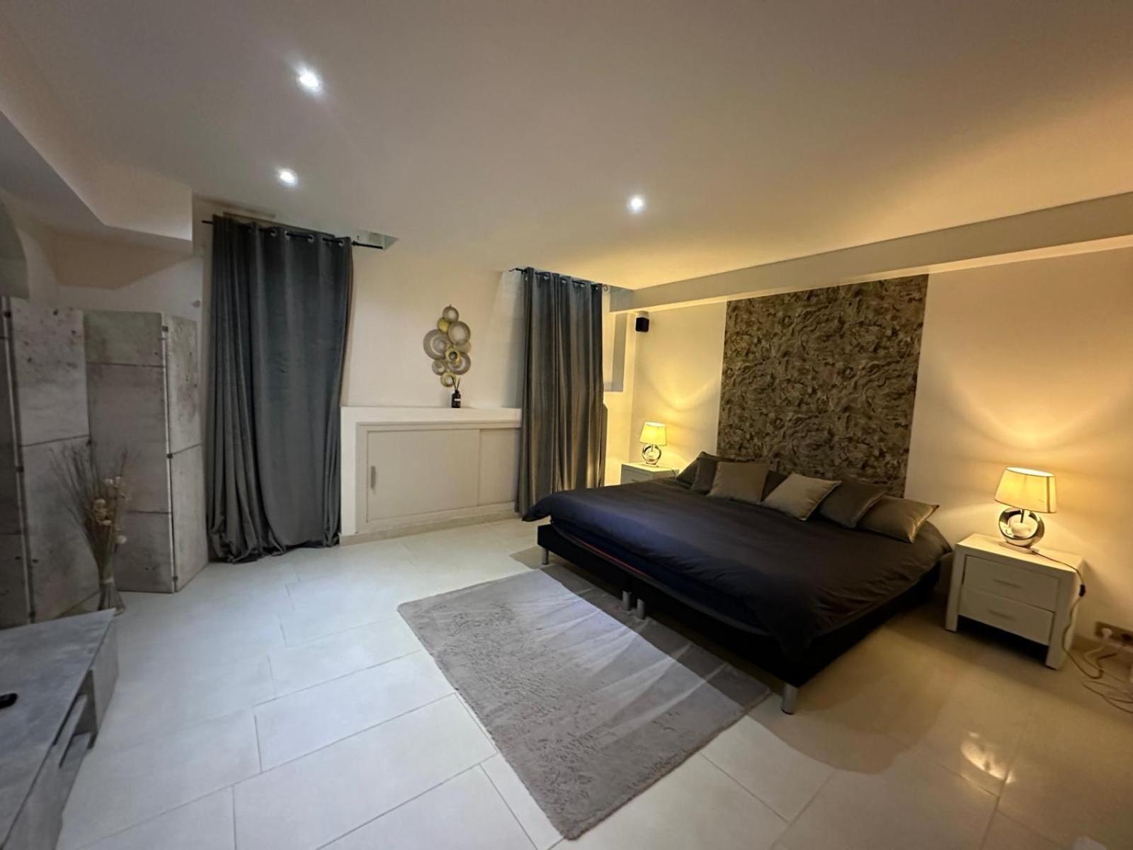 Les Champs Elysees-125M2 Modern And Spacious Paris Eksteriør billede